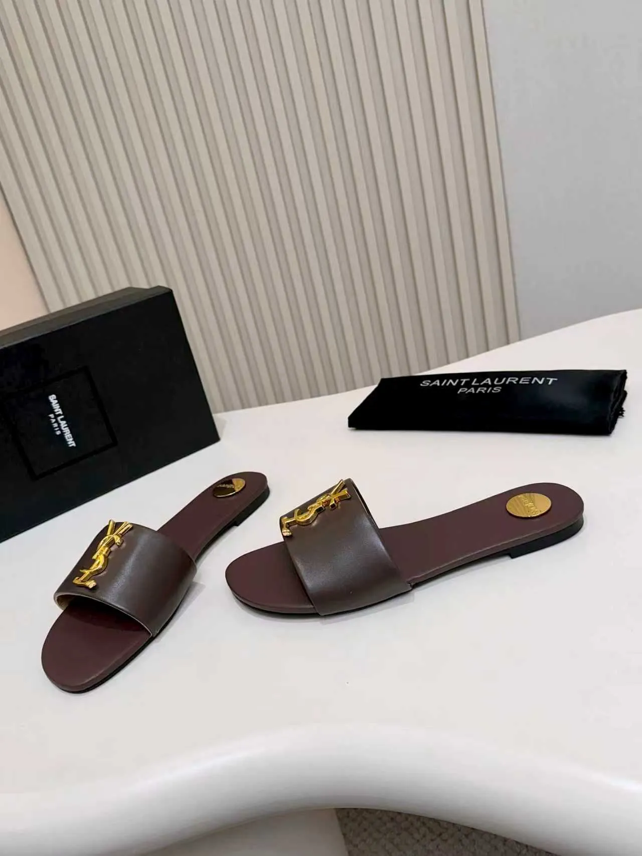 👟👟Ex-factory price 340👟👟 Genuine leather sole +40 YSL new model, upper cowhide leather lining sheepskin, size 35-44, rubber sole, genuine leather sole +40